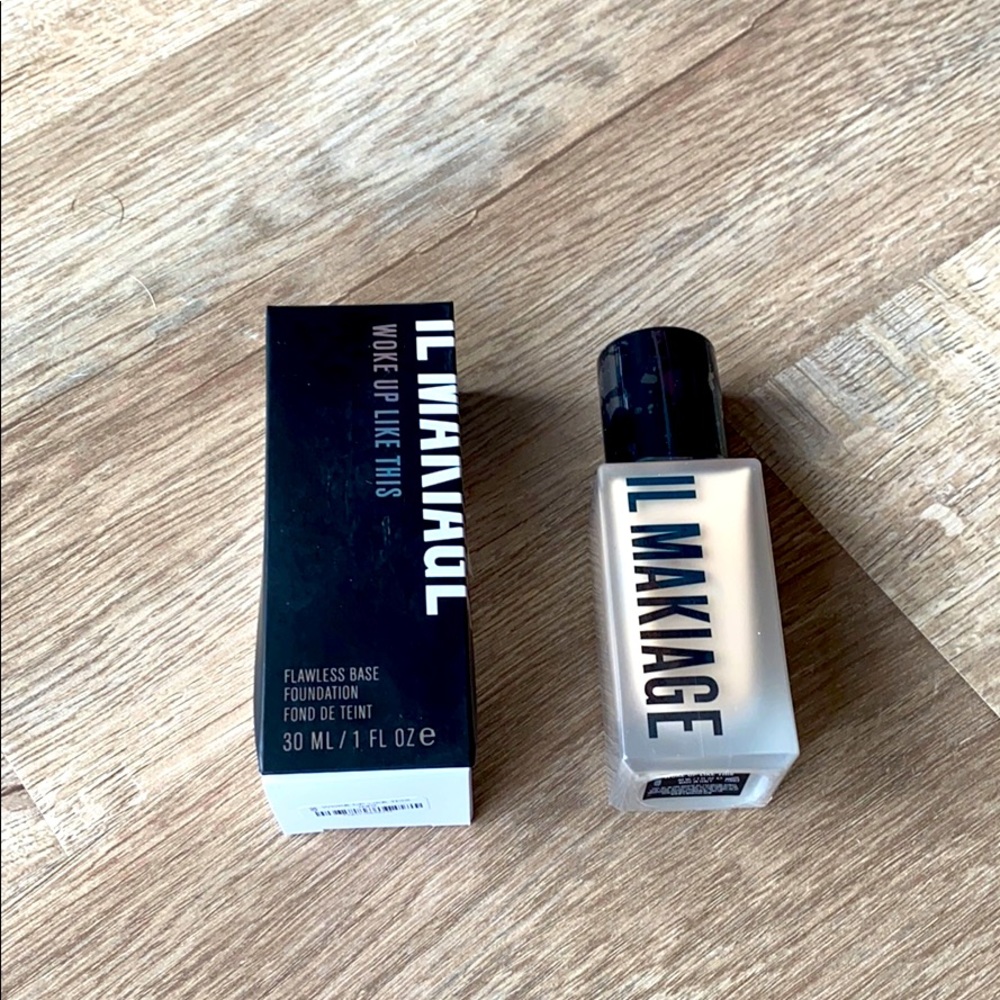 Sealed IL MAKIAGE Foundation Shade 020